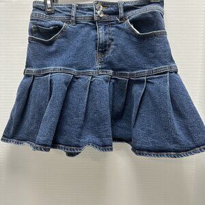 White Fabel Denim Women's Mini Skirt Size 4 Flared Pleated